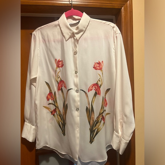 Zara Tops - ZARA Floral Blouse